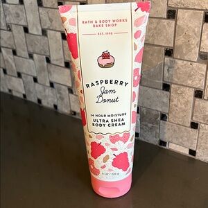 Bath & Body Works Raspberry Jam Donut Ultra Shea Body Cream - Pink & White